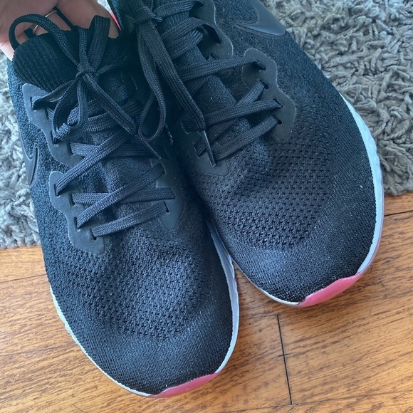 Nike Epic React Flyknit Running Multicolor Sneakers Men's Size 9.5 - Picture 8 of 14